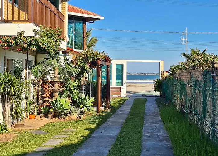Pousada Recanto Edenico - A Beira Mar Da Praia Ponta Do Papagaio, Palhoca Sc