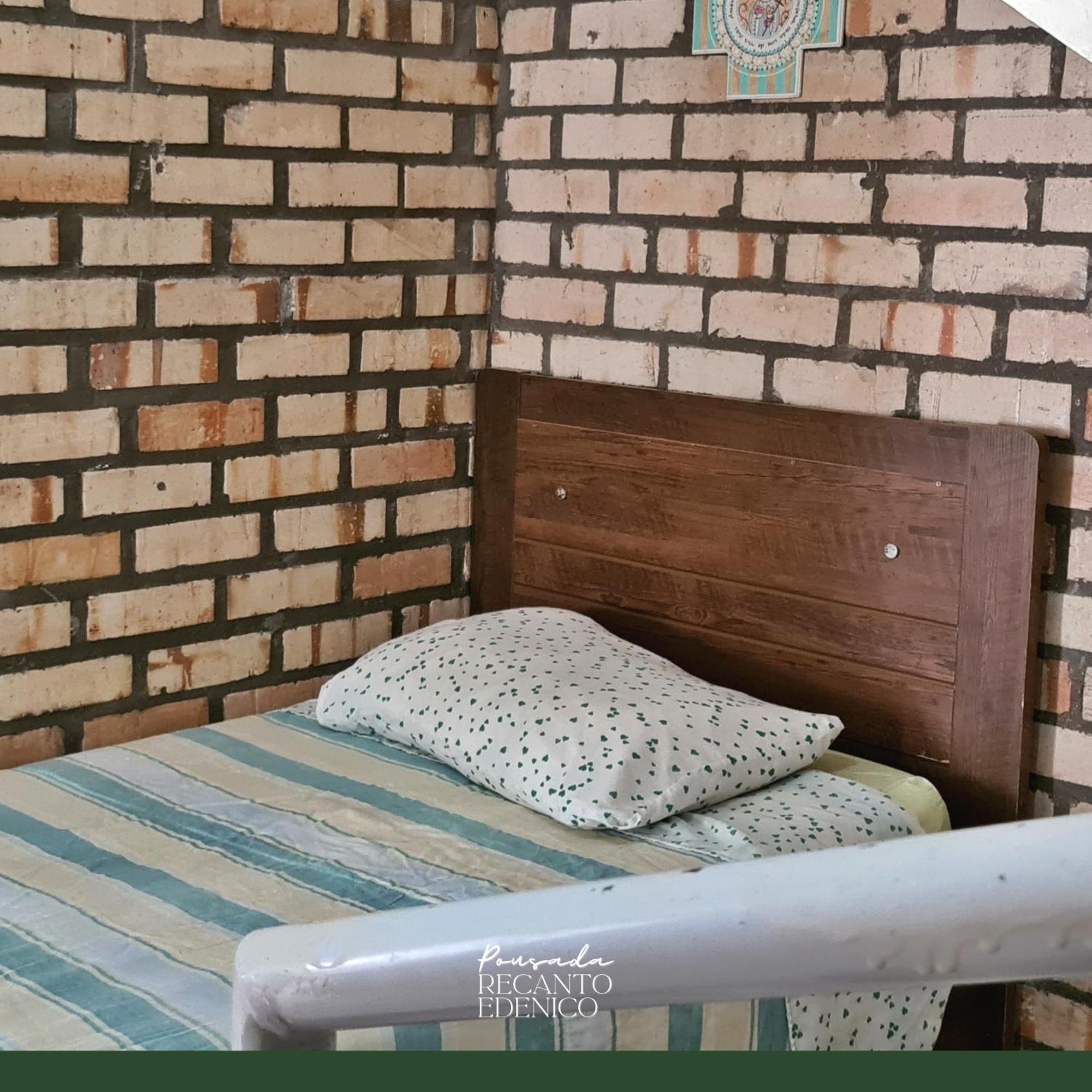 Inn Recanto Edenico - A Beira Mar Da Ponta Do Papagaio, Sc Palhoca